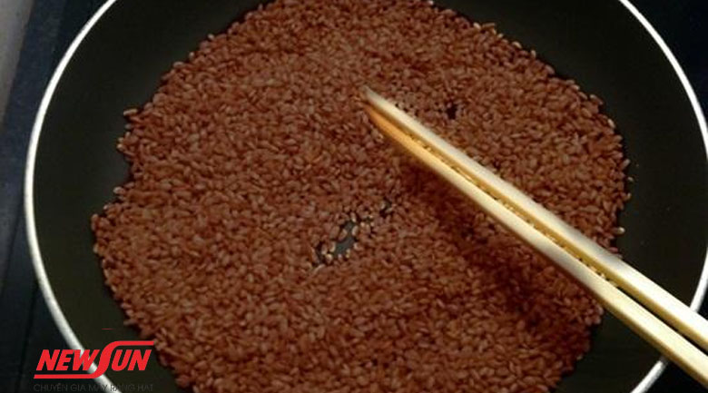 Hướng dẫn cách rang gạo lứt đậu đen hỗ trợ giảm cân, đẹp da cách rang gạo lứt đậu đen, rang